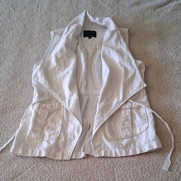 Sanctuary White Vest - Picture 6 of 6